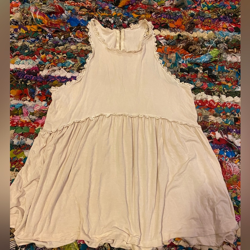 POL womens top cream color size- large